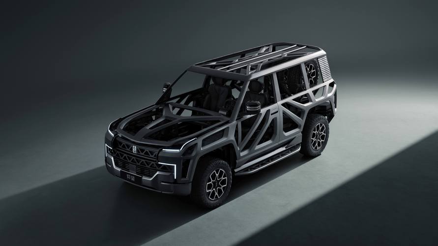 深圳332仰望U8硬派越野的科技魅力，国能汽车对传统燃油车市场的冲击